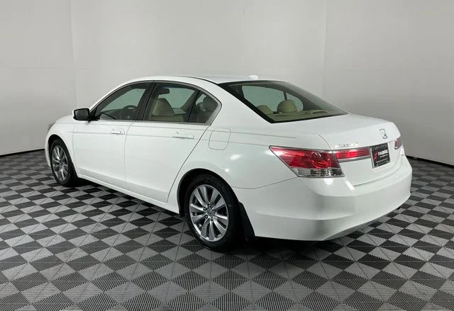 Used 2012 White Orchid Pearl Honda EX-L image 5