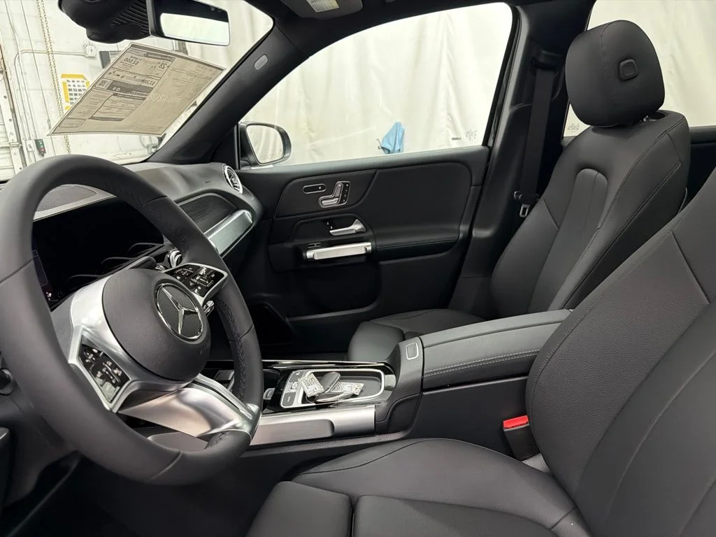 New 2026 Black Mercedes-Benz GLB 250 image 14
