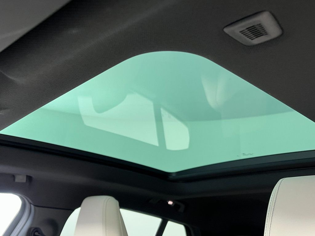 2025 BMW X2 28i - Photo 29