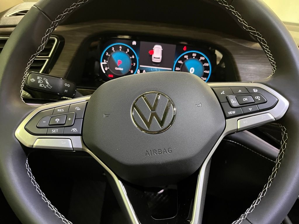 New 2026 White/off-white Volkswagen 2.0T SEL image 19
