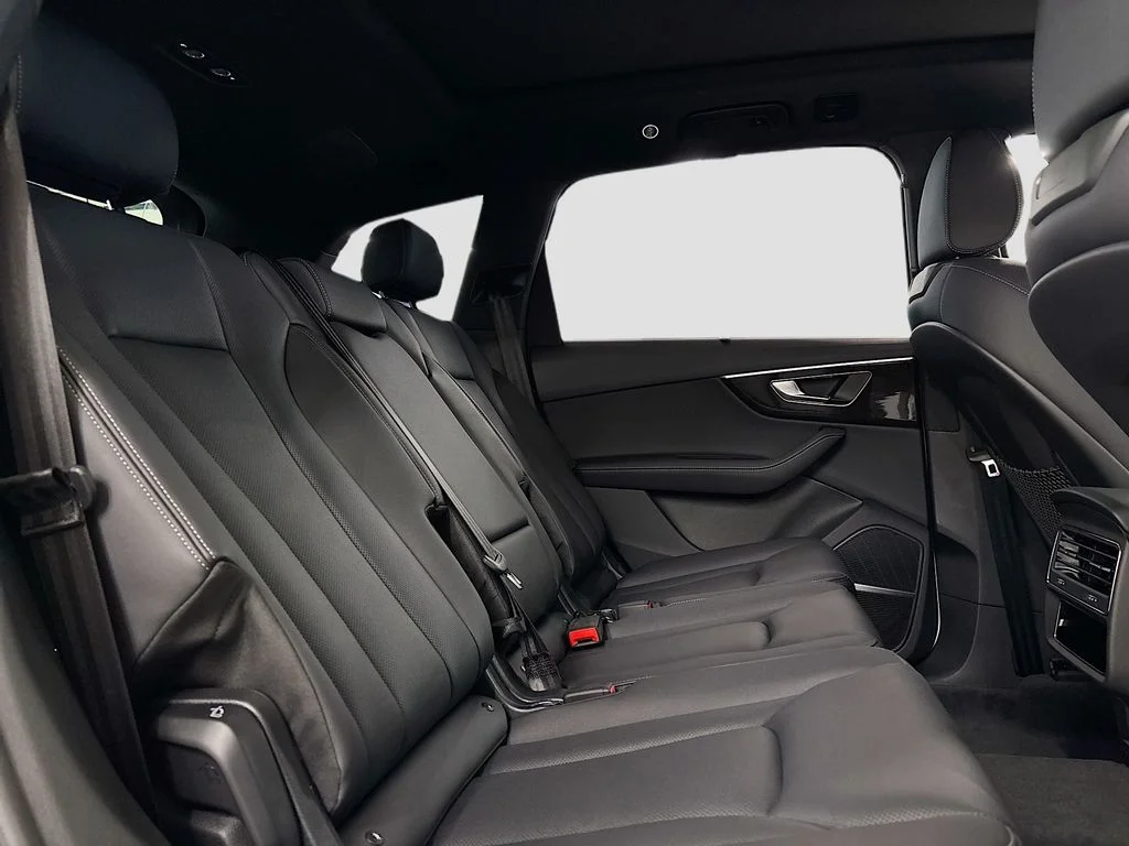 2025 Audi Q7 Premium Plus - Photo 16