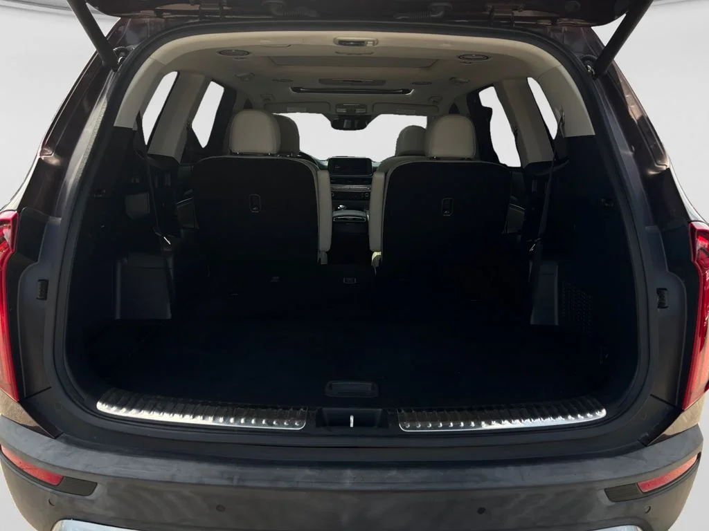 Used 2022 Purple Kia SX image 19