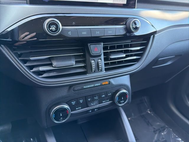 New 2026 Oxford White Ford Active® image 18