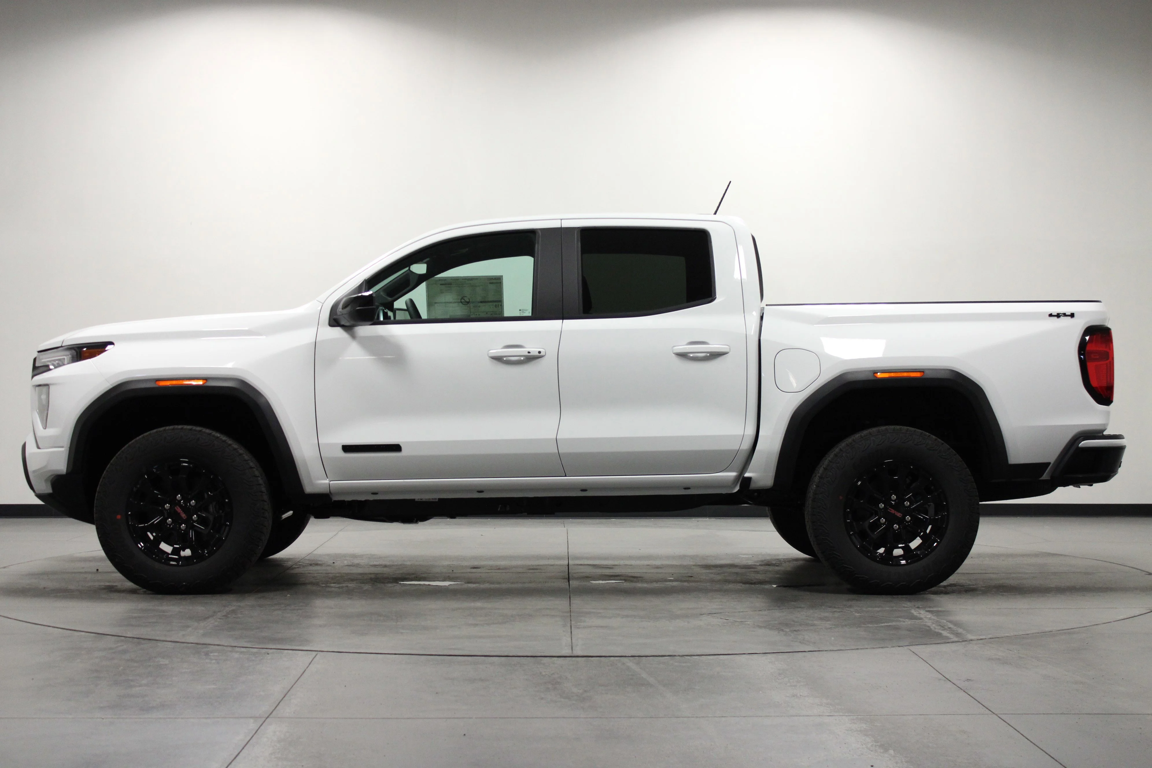 New 2026 Summit White GMC Elevation image 7