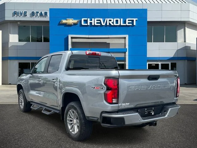 Used 2024 Gray Chevrolet LT image 4