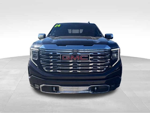 Used 2024 Silver GMC Denali image 8
