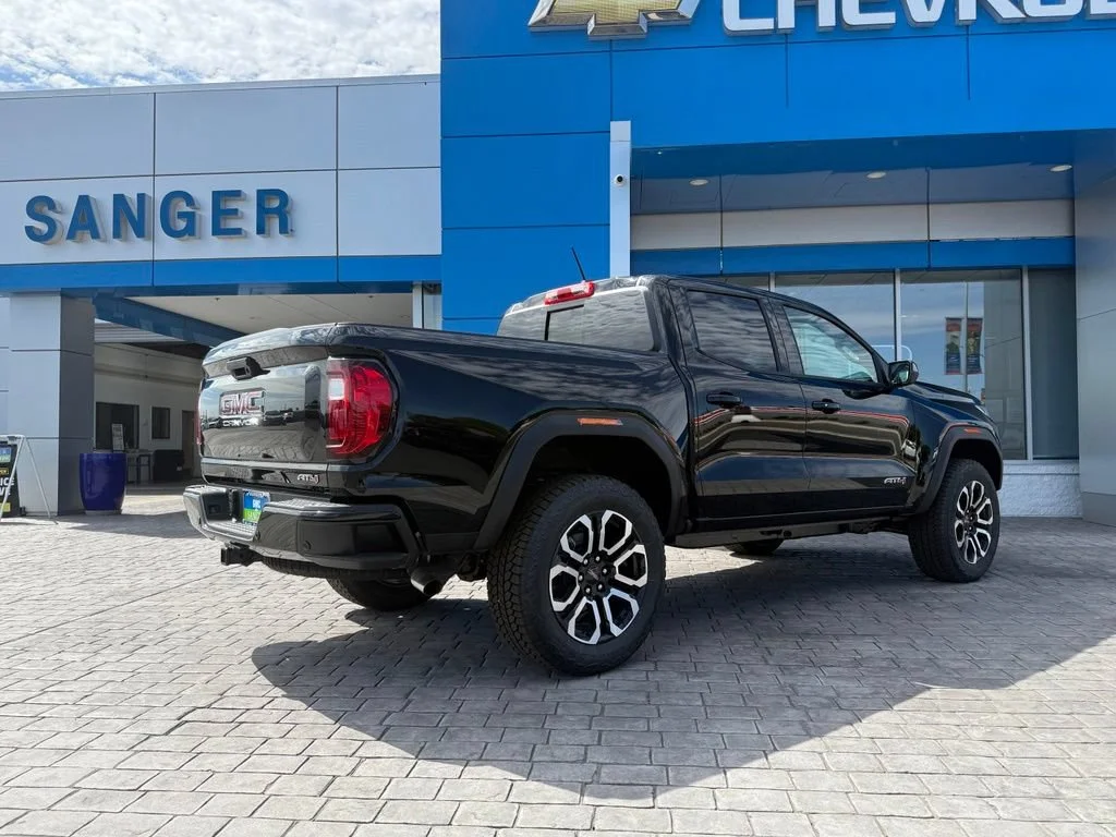 New 2026 Onyx Black GMC AT4 image 9