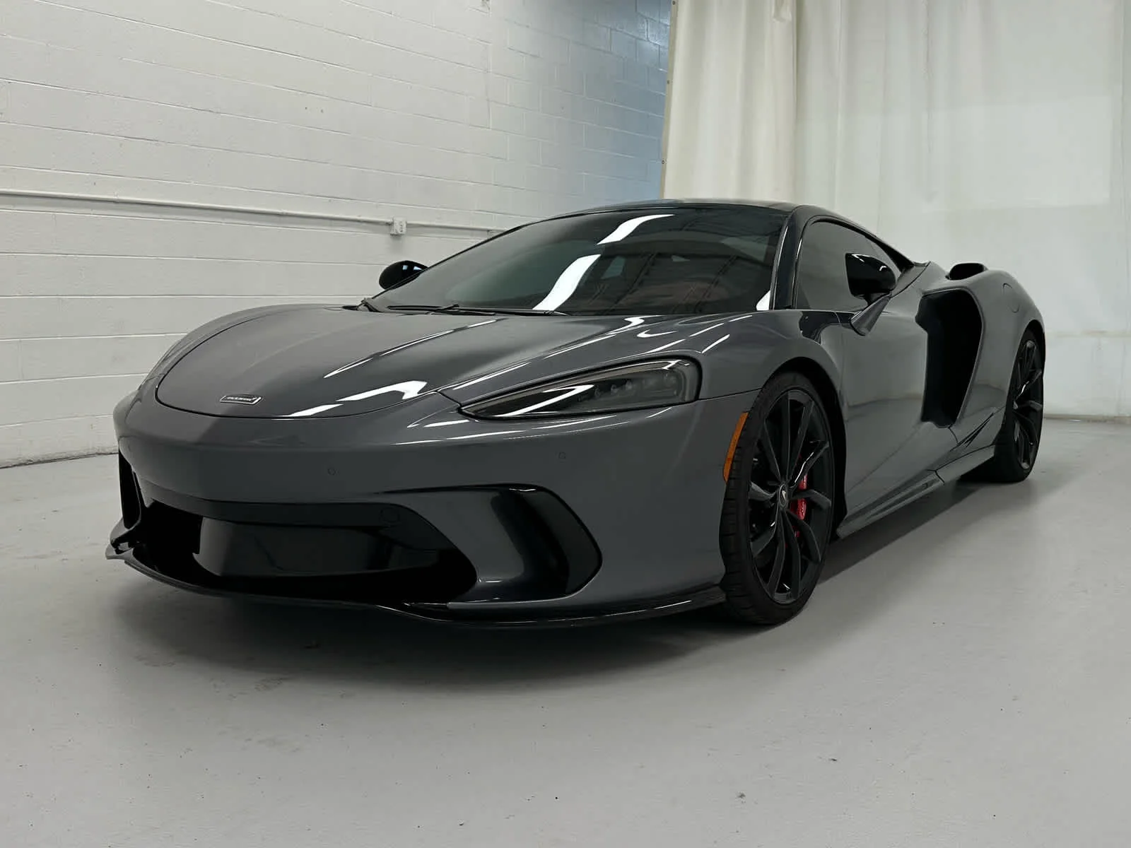 Used 2025 Anthracite McLaren  image 4