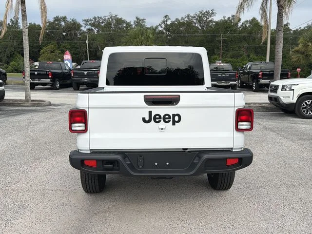New 2026 Bright White Clear-Coat Exterior Paint Jeep Sport S image 6