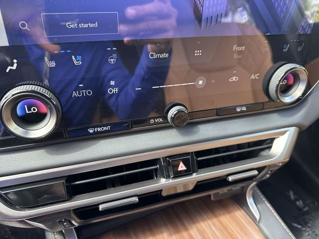 2025 Lexus RX Hybrid 350h - Photo 19
