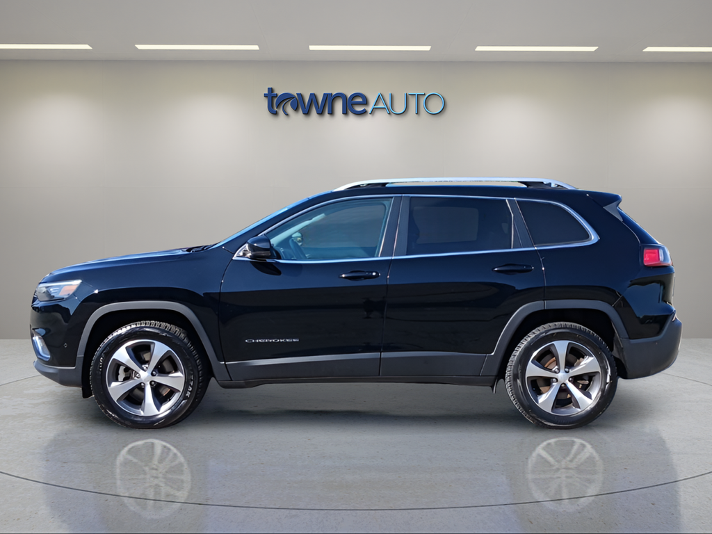 Used 2021 Jeep Cherokee Limited with VIN 1C4PJMDX1MD109379 for sale in Hamburg, NY