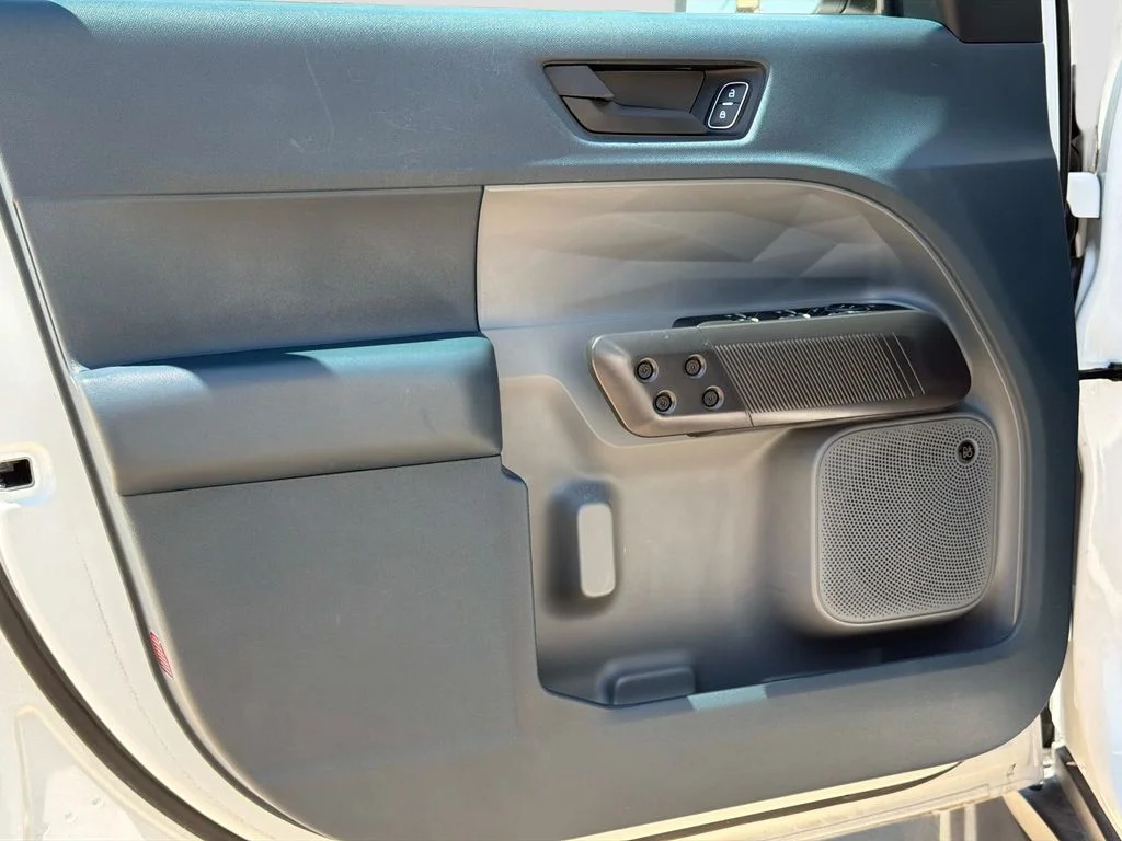 Used 2024 Oxford White Ford Lariat image 18