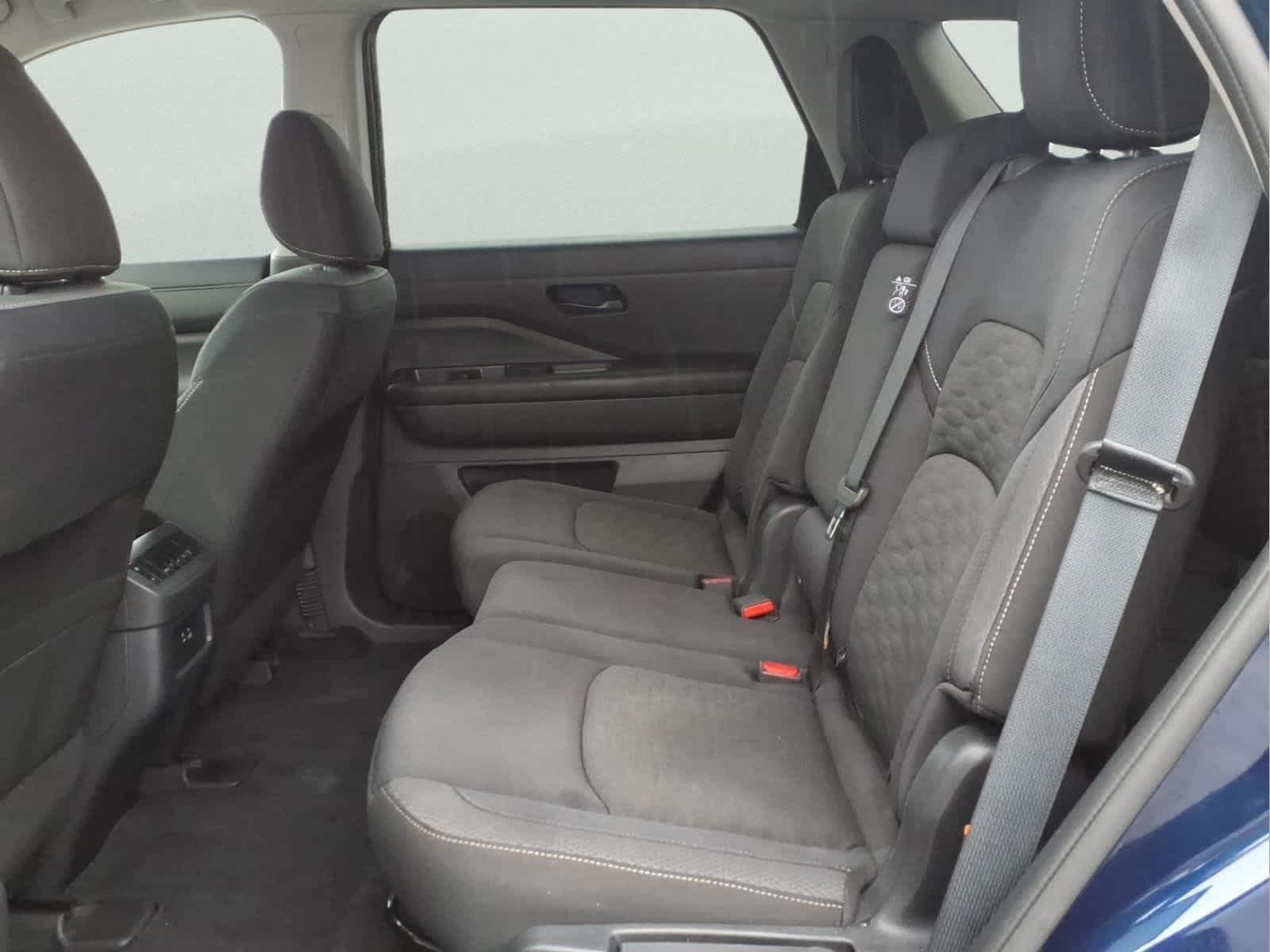 Used 2024 Deep Ocean Blue Pearl Nissan SV image 29