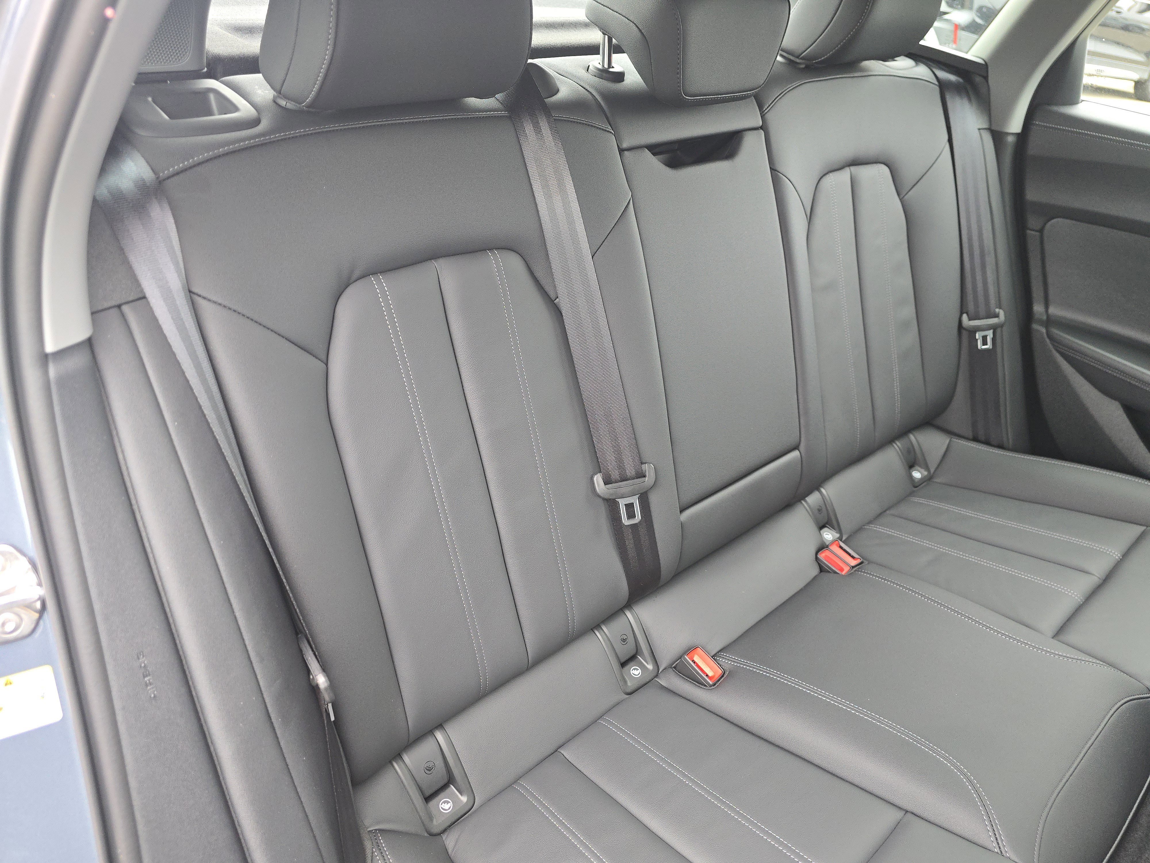 Used 2025 Horizon Blue Metallic Audi Premium image 19