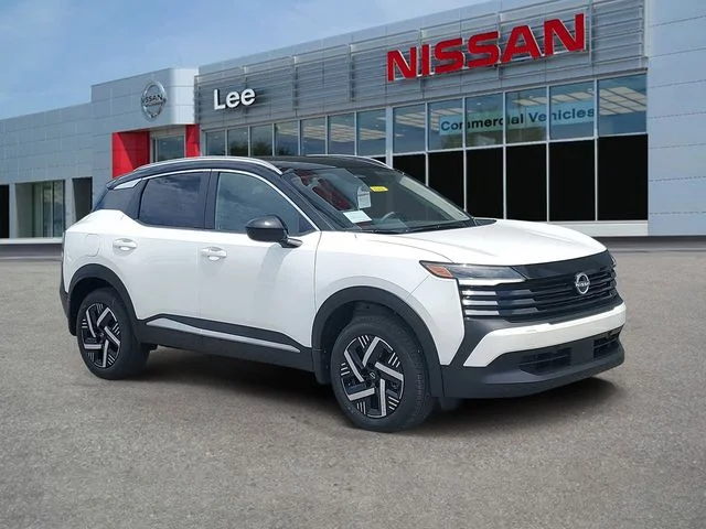 2026 Nissan Kicks 2.0 SV's photo