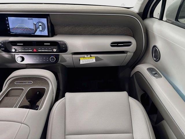 New 2026 White Hyundai Blue SEL Premium 8P image 43