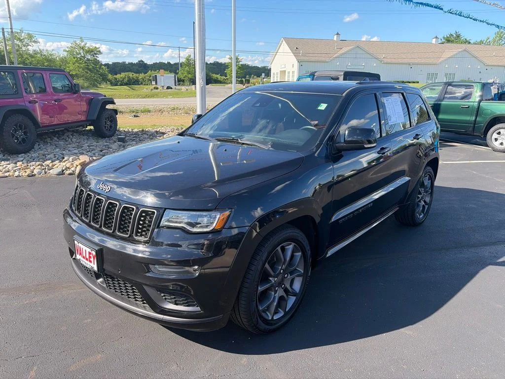 Certified Used 2020 Black Jeep Overland image 2