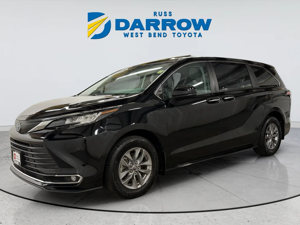 Used 2022 Black Toyota XLE image 1