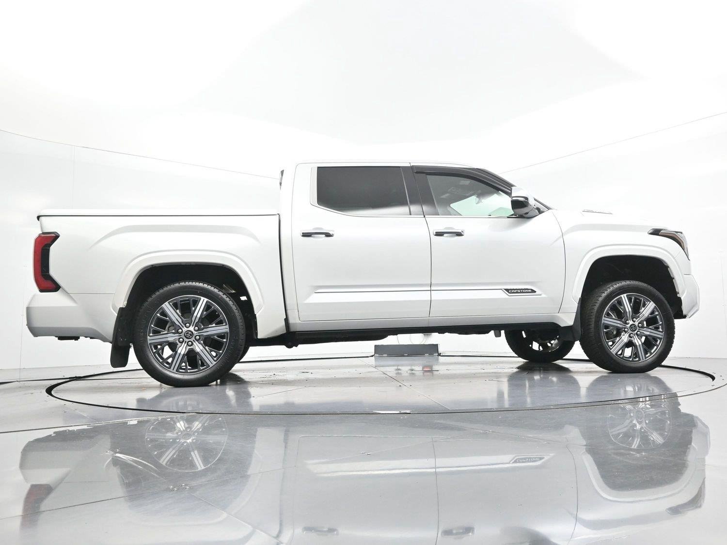 Used 2023 White Toyota Capstone Hybrid image 52