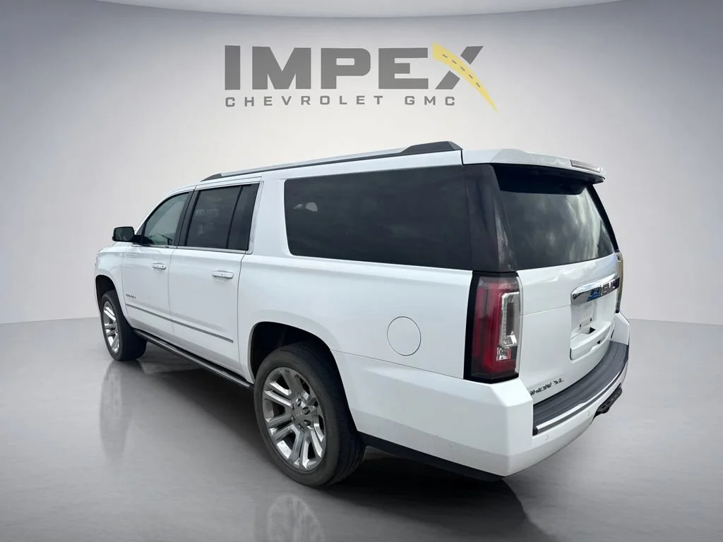 Used 2017 SUMMIT WHITE GMC Denali image 2
