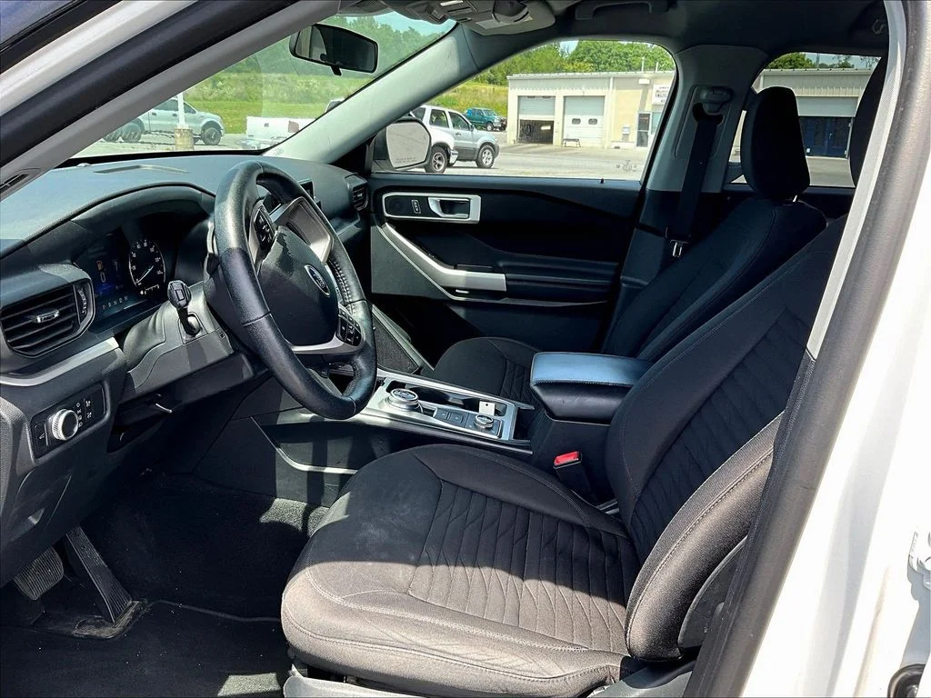 Used 2020 White Ford XLT image 7