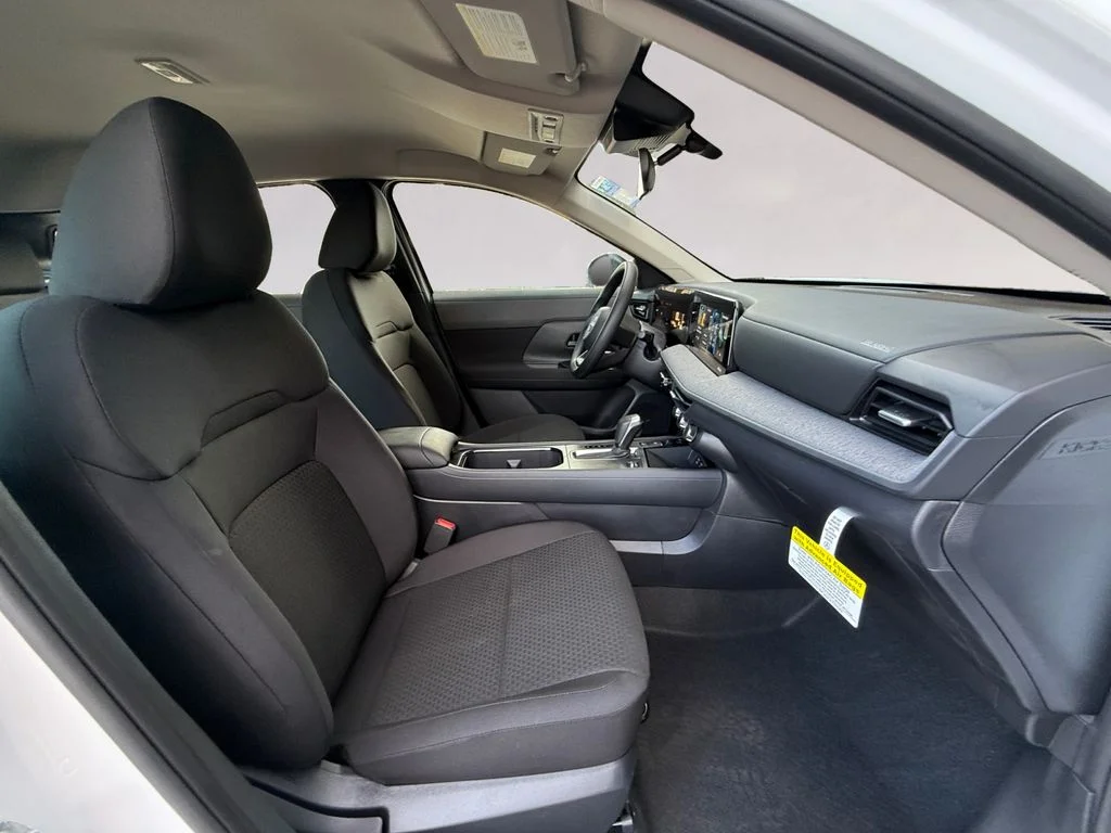 New 2027 White Nissan S image 17