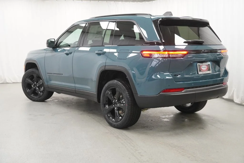 New 2026 Steel Blue Exterior Paint Jeep Limited image 11