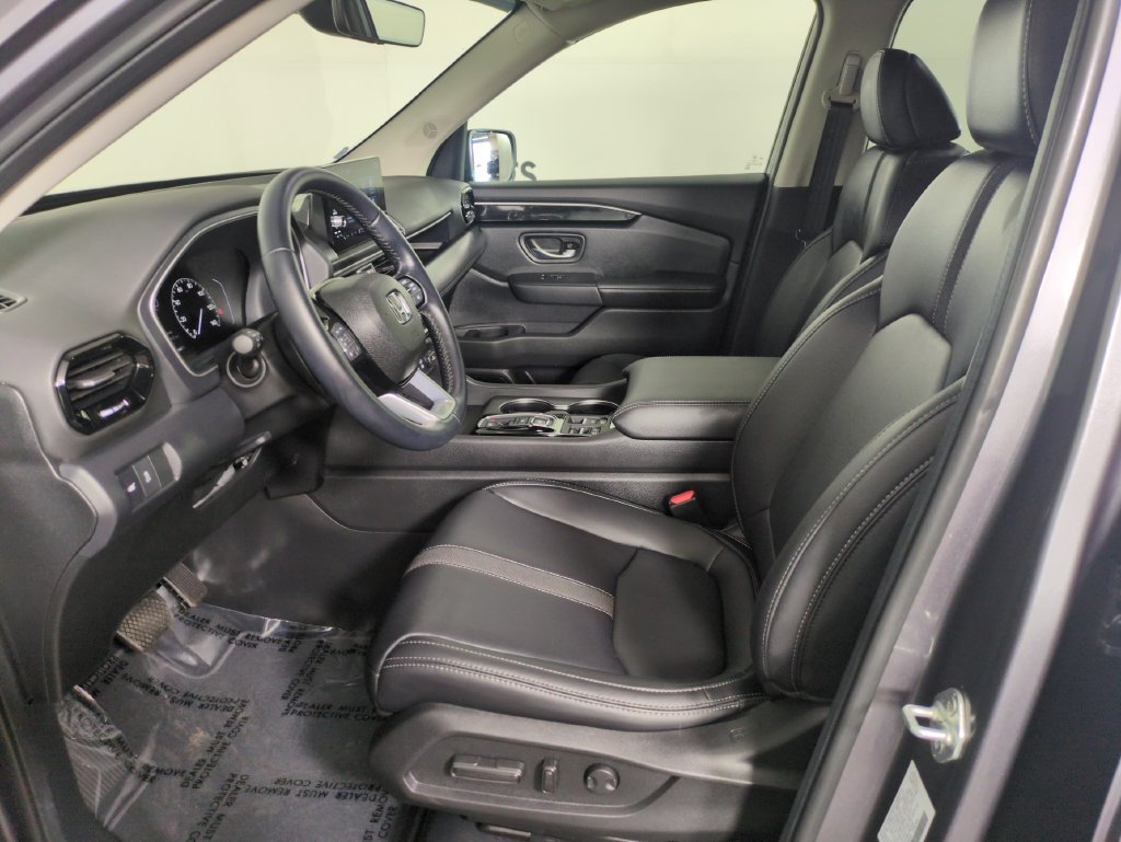 2025 Honda Pilot EX-L - Photo 14