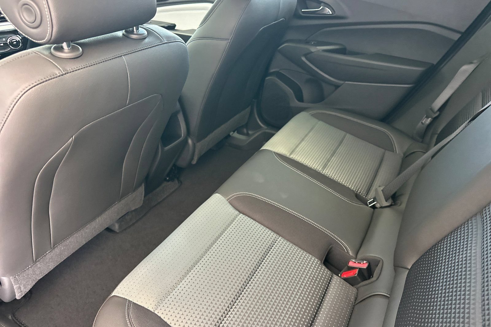 New 2026 Summit White Chevrolet LT image 12