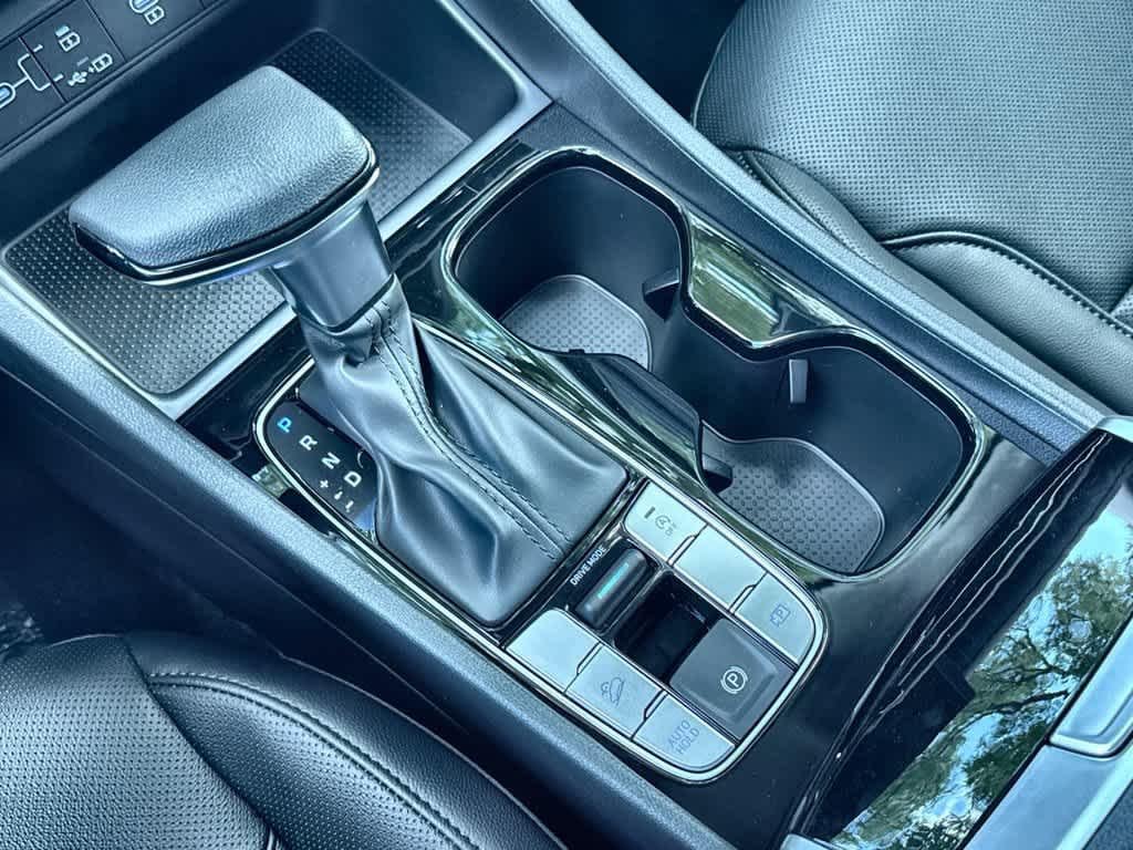 New 2026 Shimmering Silver Hyundai SEL Plus FWD image 21