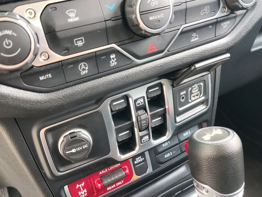 Used 2025 Gray Jeep Willys image 32