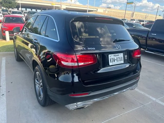 Used 2018 Black Mercedes-Benz GLC 300 image 6