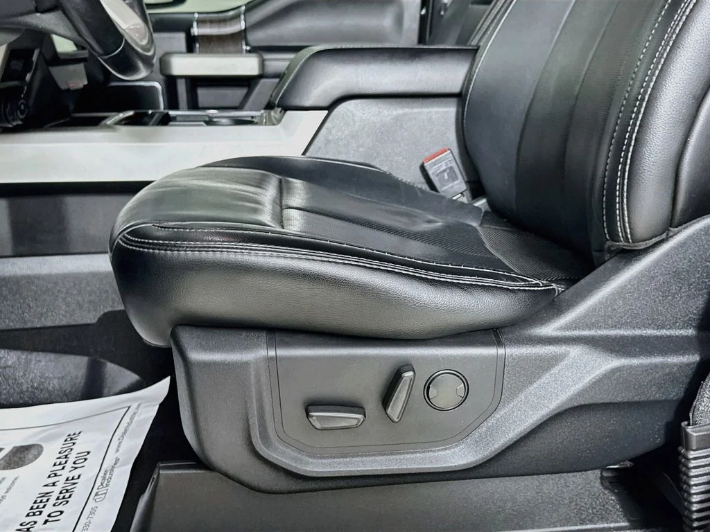 Used 2020 Black Metallic Ford Lariat image 24