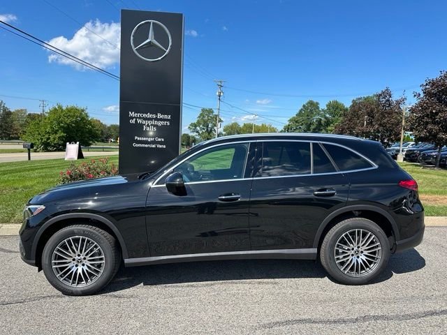 New 2027 Obsidian Black Metallic Mercedes-Benz GLC 300 image 2