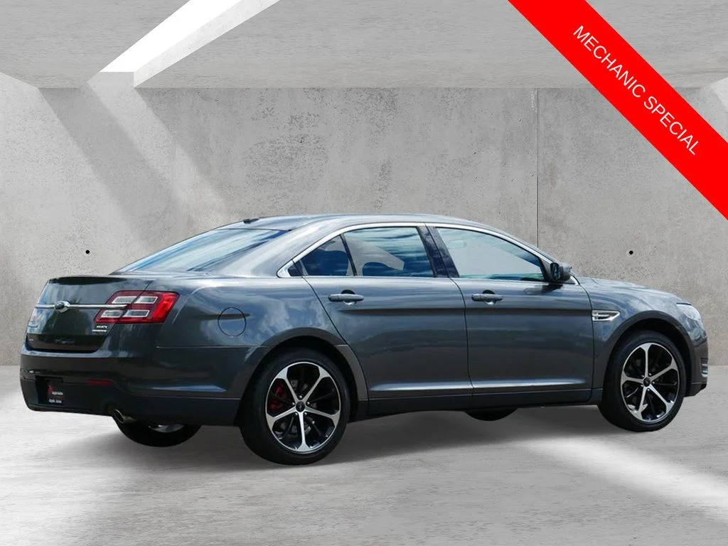Used 2015  Ford SEL image 3