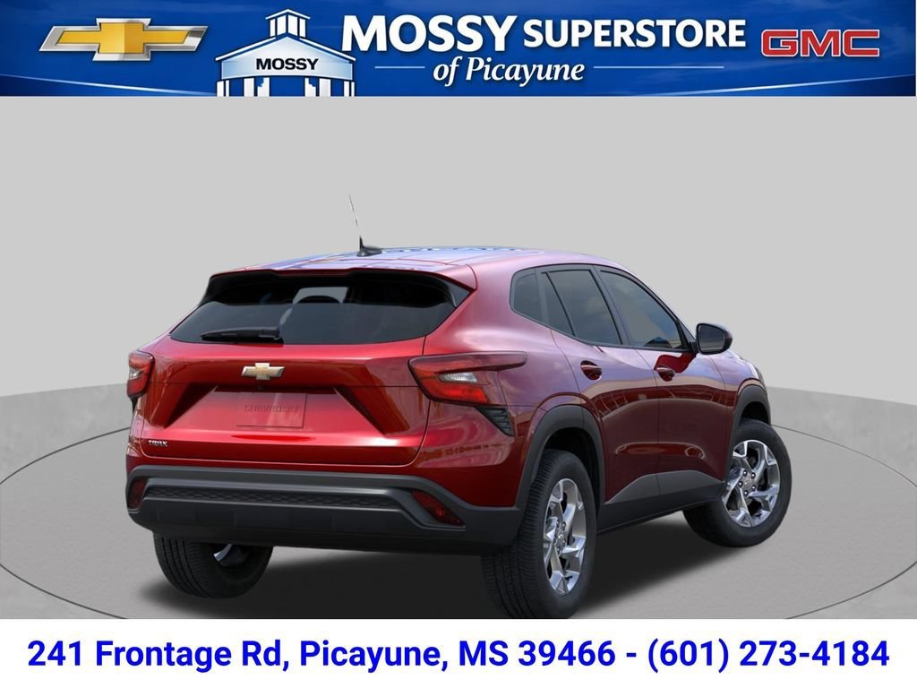 2026 Chevrolet Trax LS - Photo 4