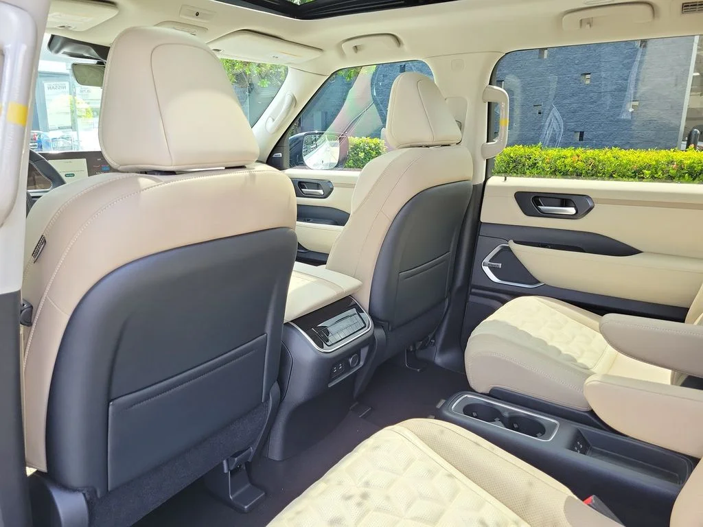 New 2026 White Nissan Platinum Reserve image 11