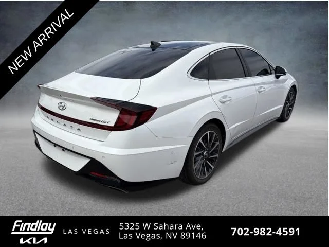 Used 2023 White Hyundai Limited image 5