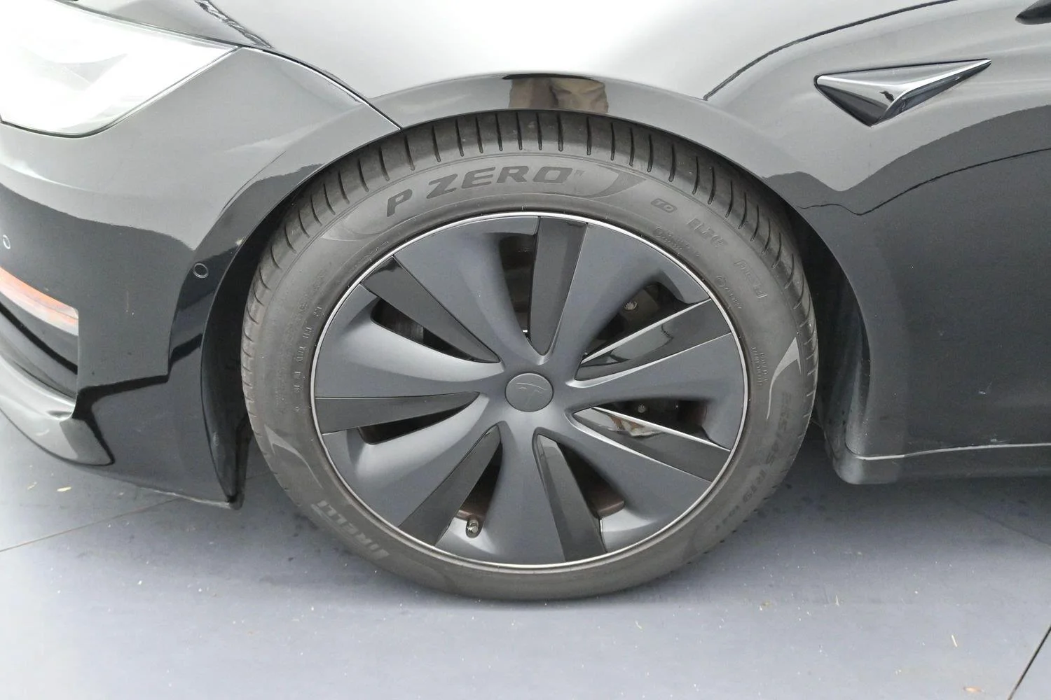 Used 2021 Black Tesla Plaid image 28