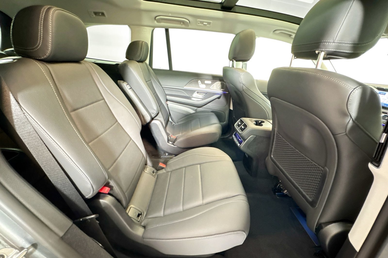 New 2026 Selenite Grey Metallic Mercedes-Benz GLS 450 image 26