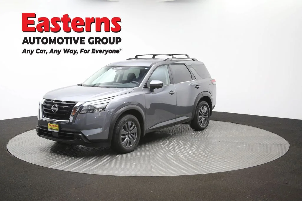 Used 2024 Gray Nissan SV image 57