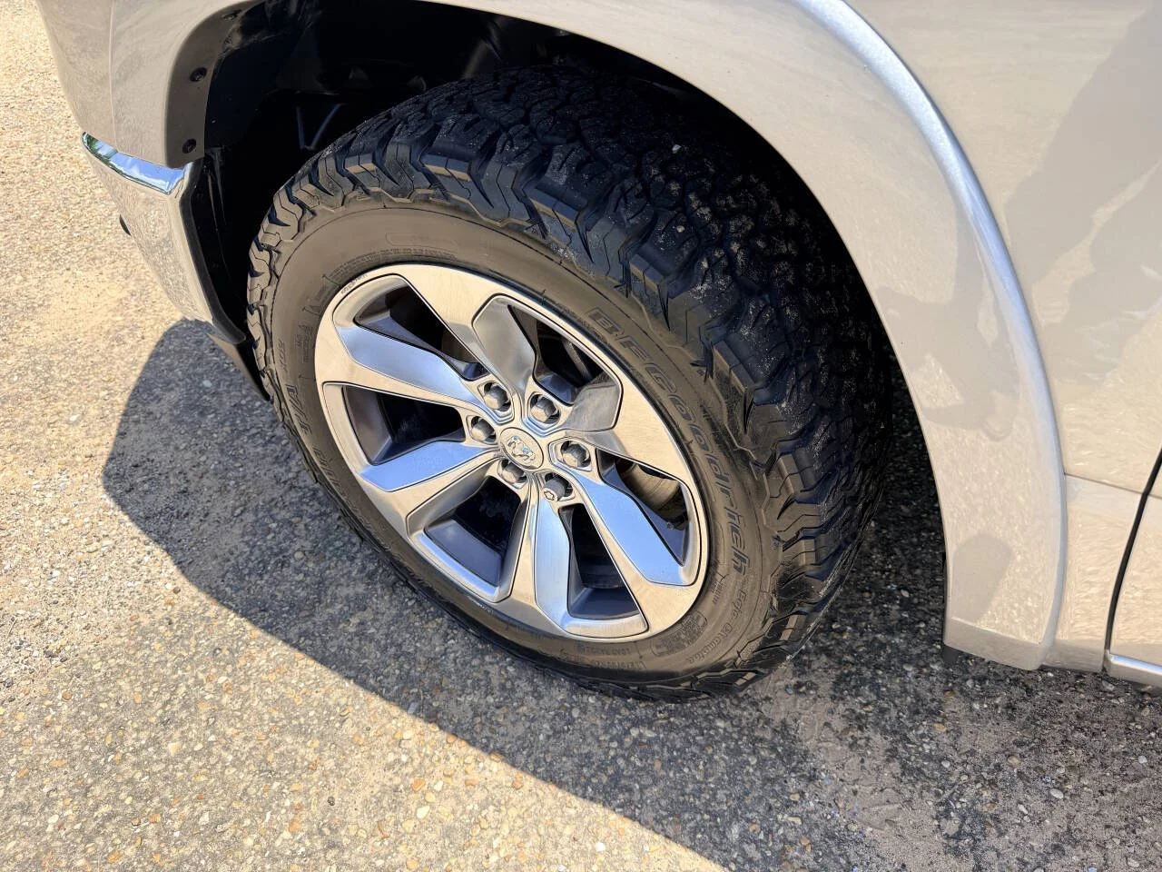 Used 2019 Silver RAM Limited 4x2 4dr Crew Cab 5.6 ft. SB Pickup image 10