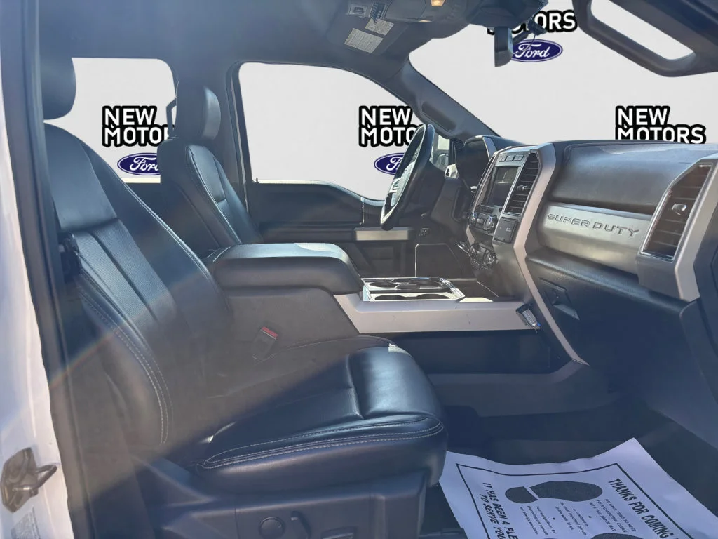 Used 2020 White Metallic Ford Lariat image 16