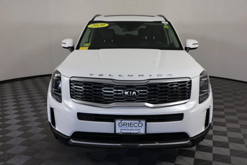 Used 2020 Snow White Pearl Kia EX image 3