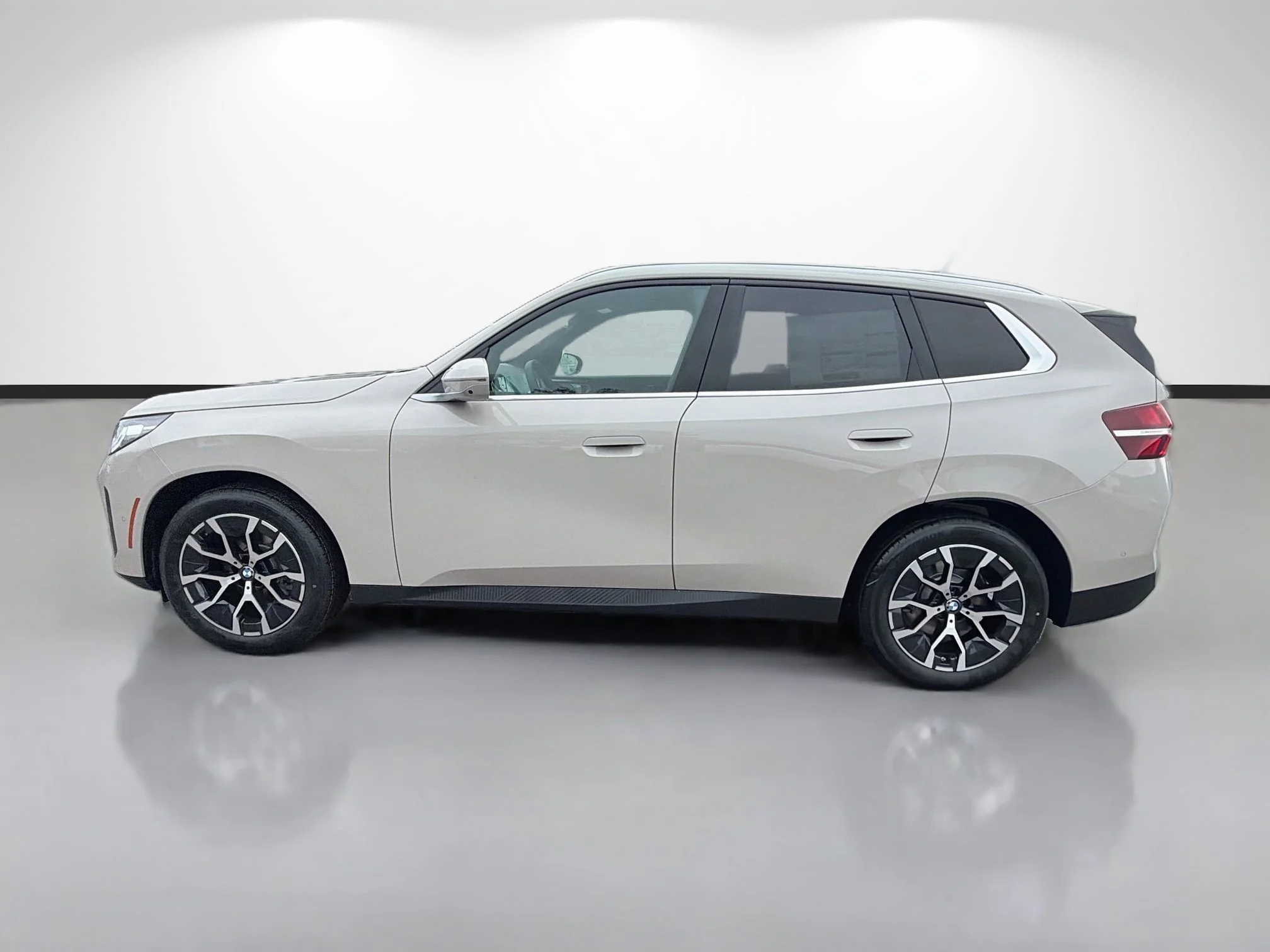 New 2026 Dune Grey Metallic BMW 30 xDrive image 6