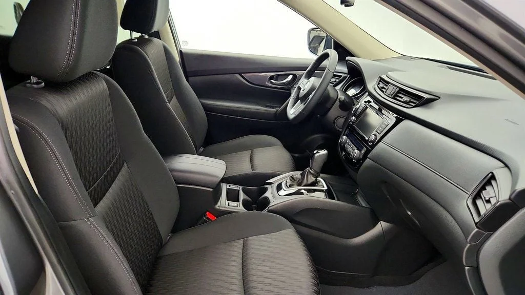 Used 2018 Gun Metallic Nissan AWD SV w/ Premium Package & Navigation image 23