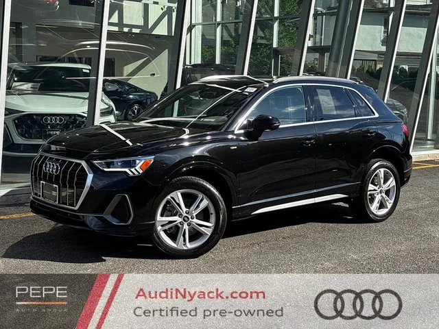 2023 Audi Q3 Premium
