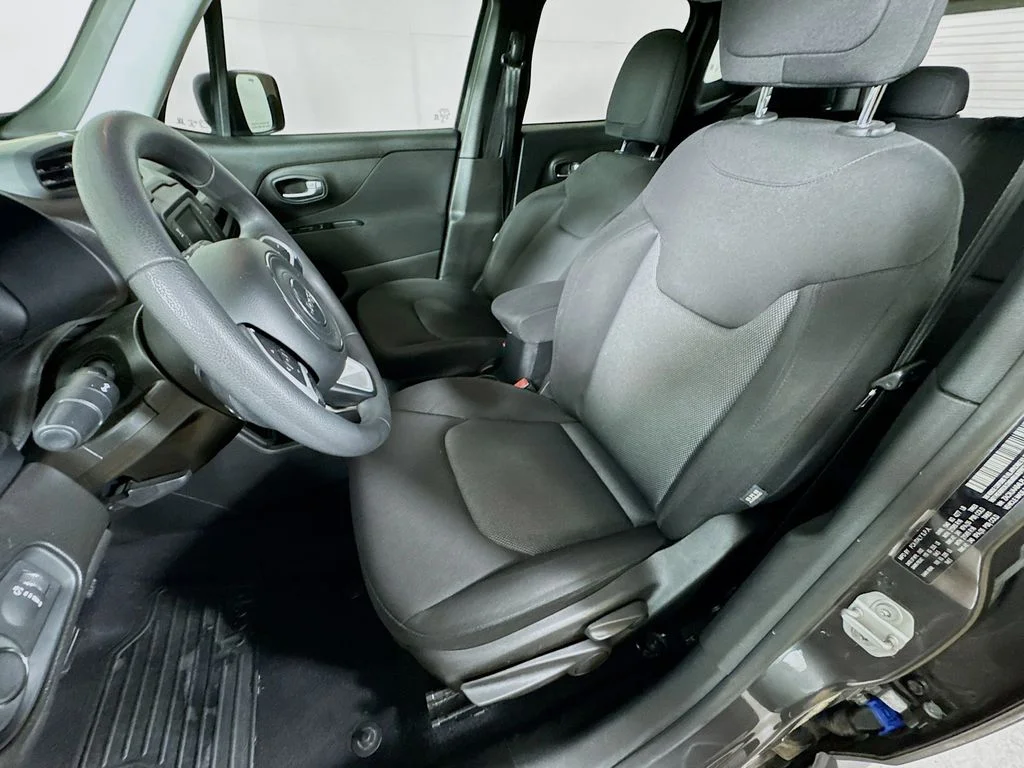 Used 2020 Gray Jeep Sport image 25