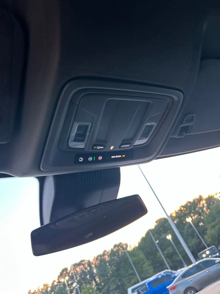 Used 2023 Blue GMC Elevation image 11