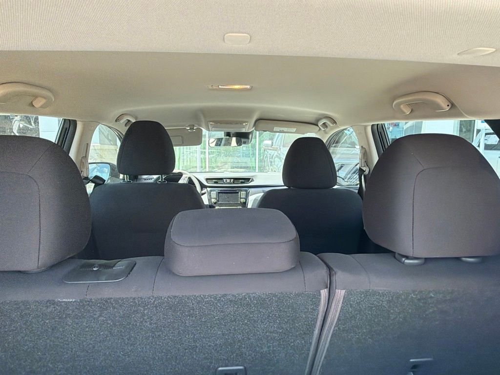 Used 2022 Black Nissan S image 12